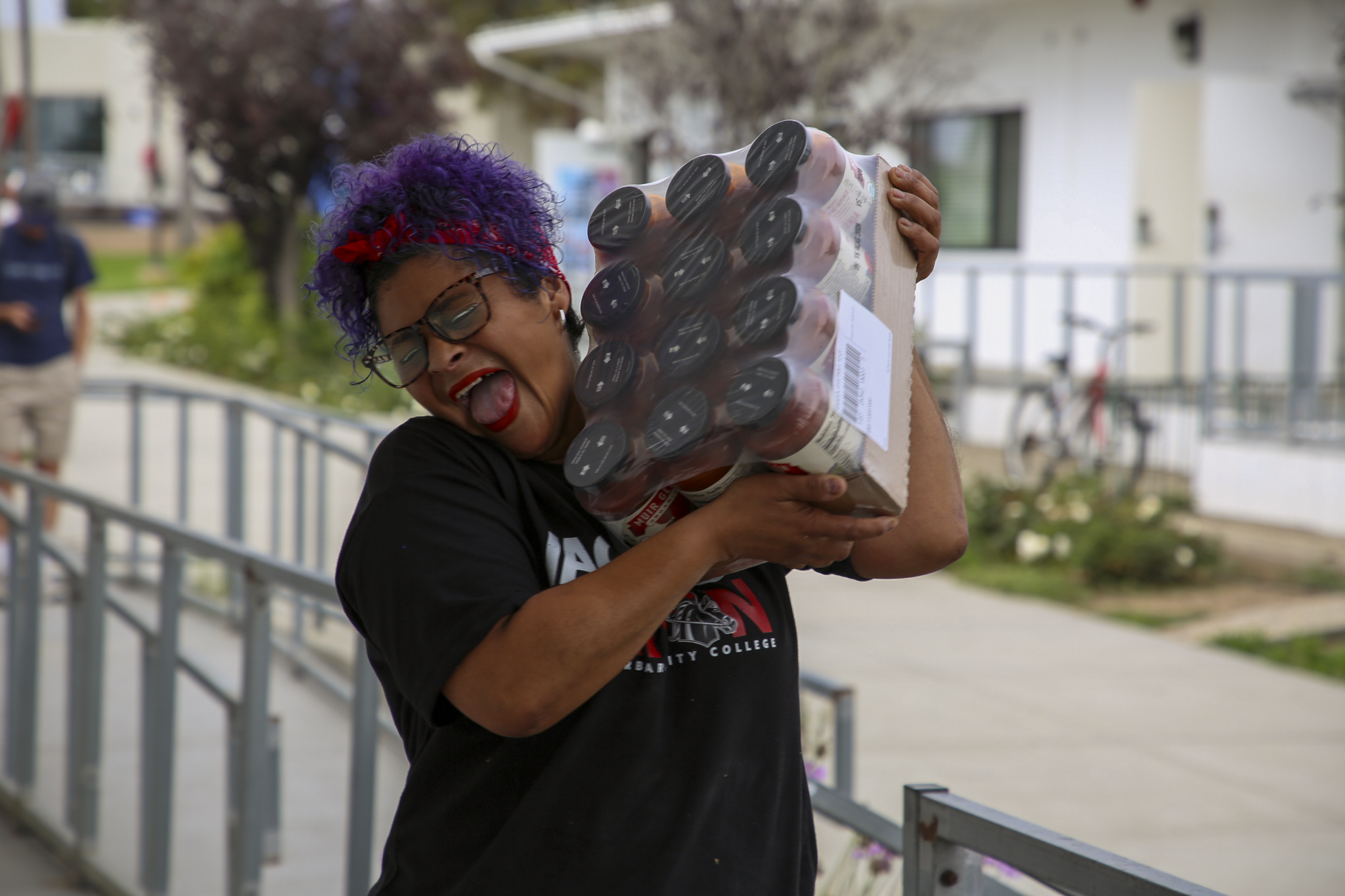 lorena at the food pantry